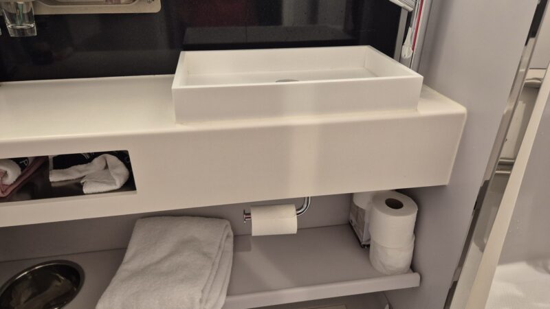10022A Bathroom