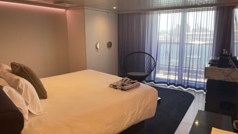 12243Z Cabin
