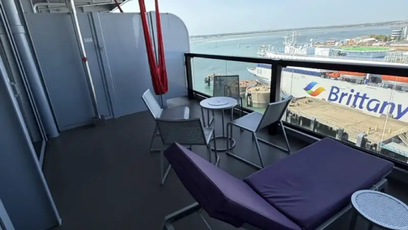 15275Z Balcony