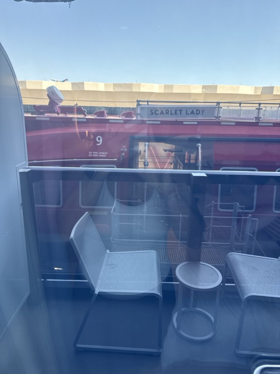 8070Z Balcony View