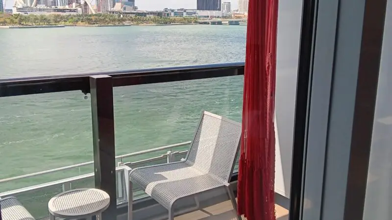 8178A Balcony