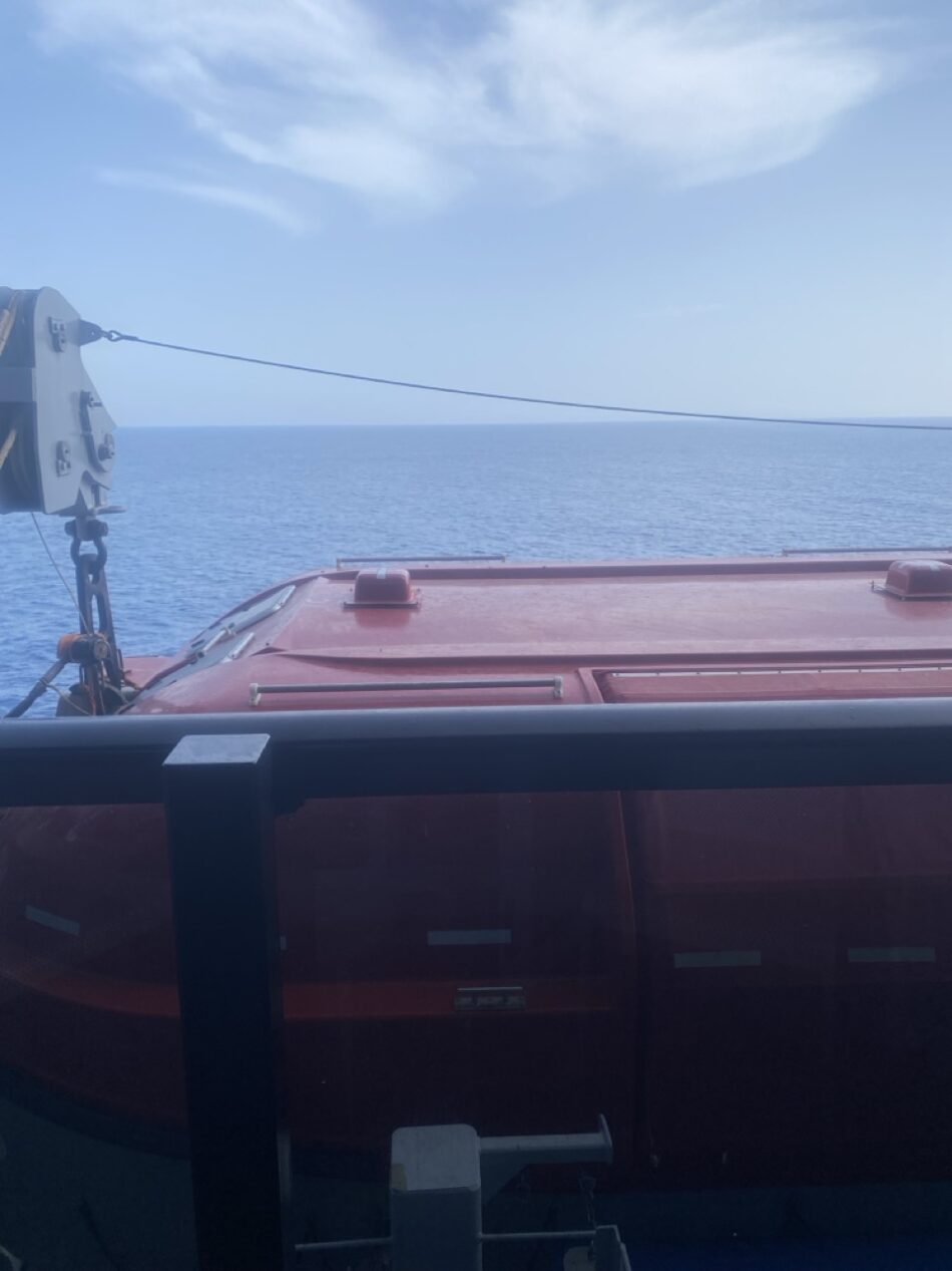 8258Z Balcony