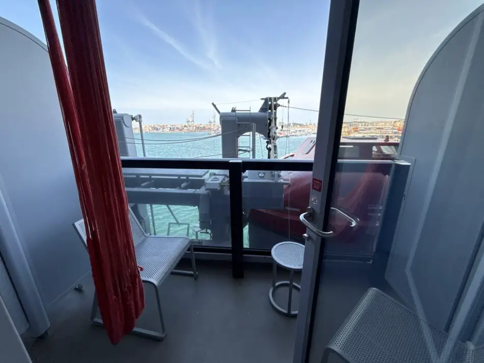 8294A Balcony
