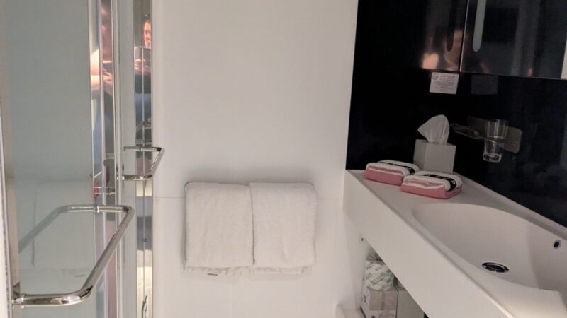 8362Z Bathroom