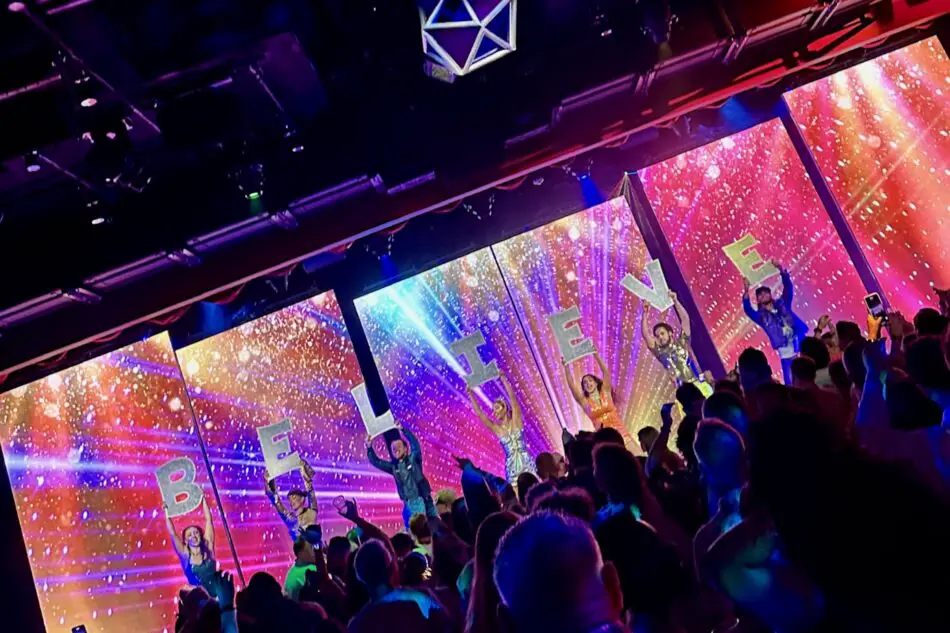 Live performances take place throughout the party
