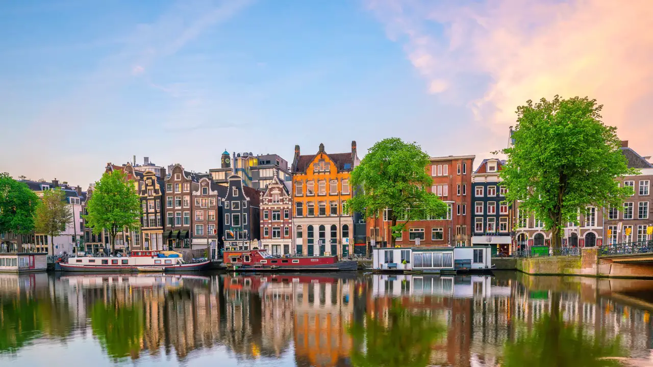 Bruges, Amsterdam, Hamburg & More | Valiant Lady | 20 August 2026