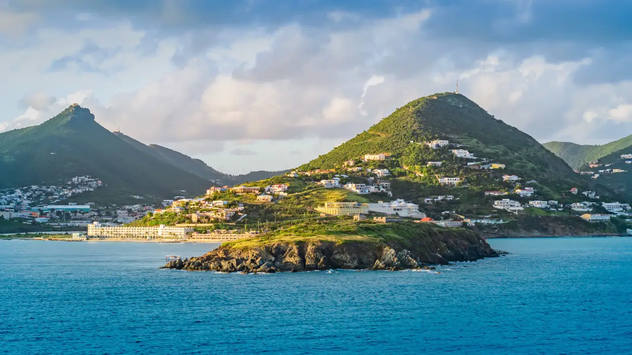 St. Isles & Sun-soaked Seas
