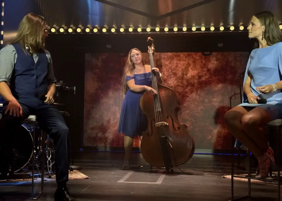 A double bass solo adds depth to the jazz-inspired performance