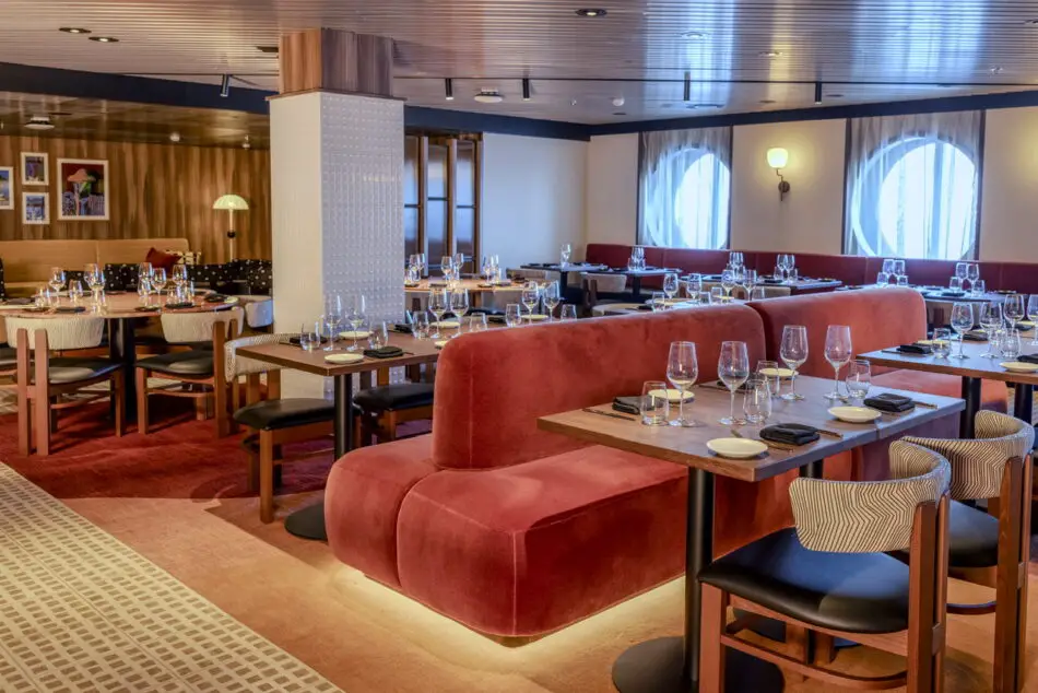 Rojo by Razzle Dazzle