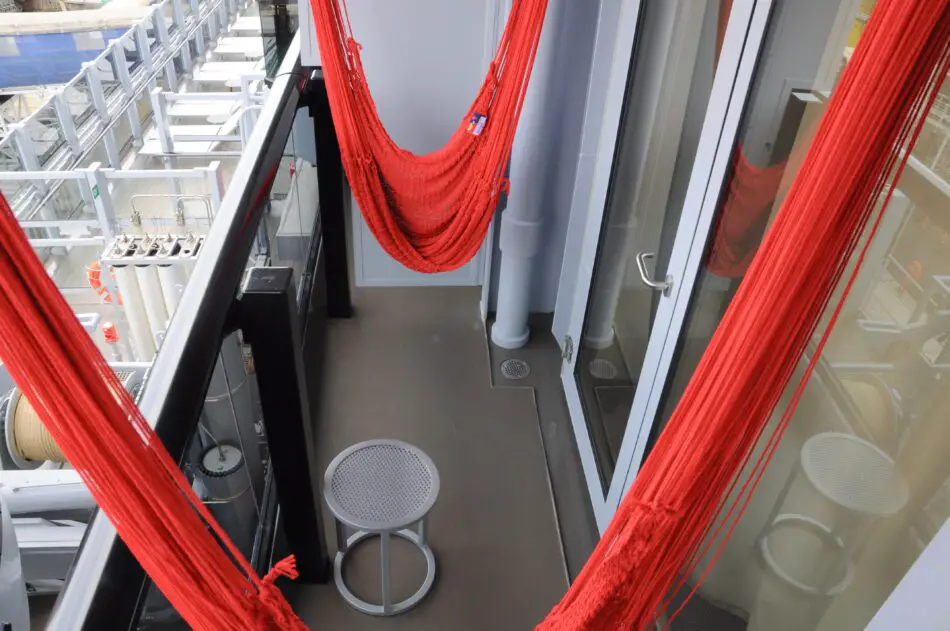 Two hammocks instead of one