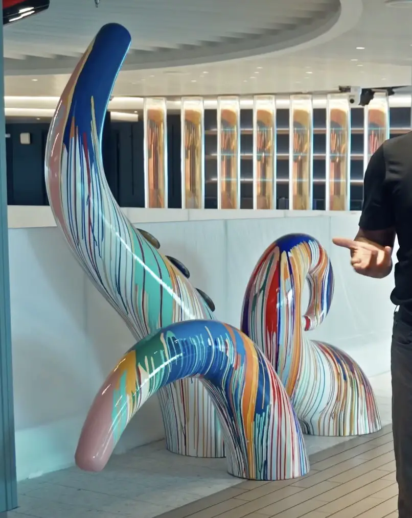 The central Octopus as seen from Brilliant Crew video