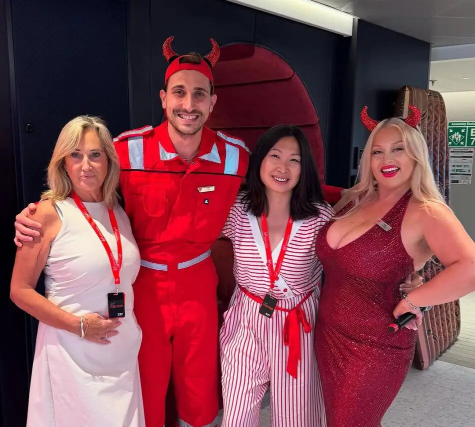 Contestants with Big Lew the Gamer & Abi the Hostess