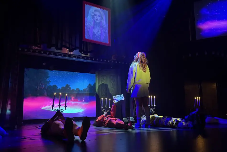 Murder in the Manor starts with a funeral procession for Sheena