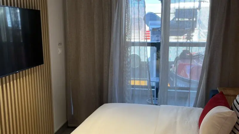 Cabin 8086Z on Virgin Voyages cruise ships