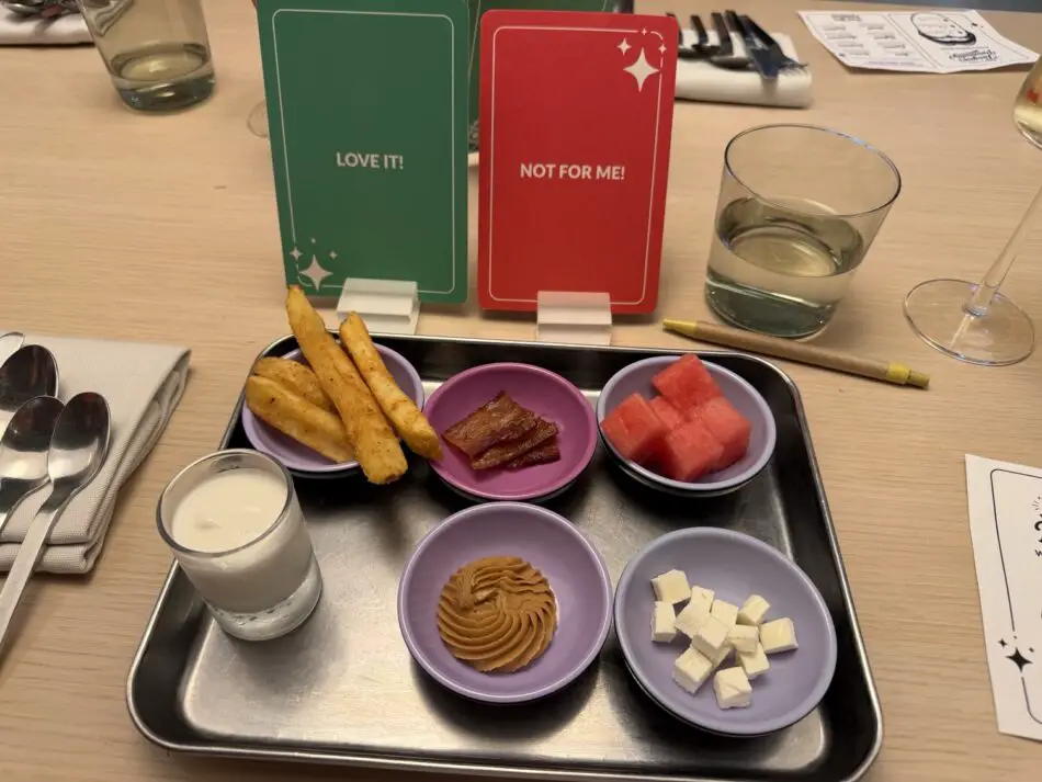 Cruise cabin tray on Virgin Voyages with Love It and Not For Me cards