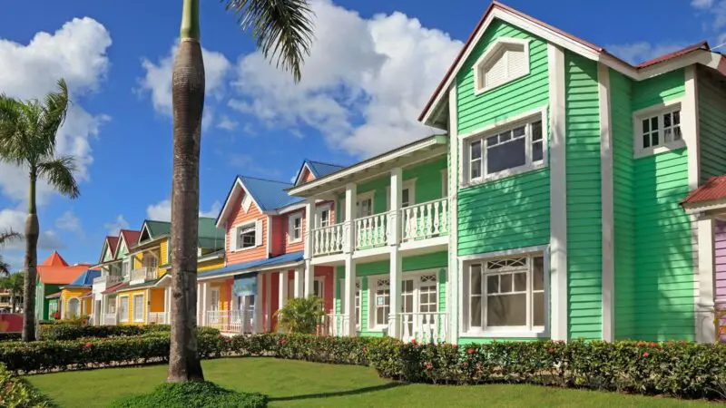 Eastern Caribbean & Bimini Beach Club | Resilient Lady | 2 January 2028