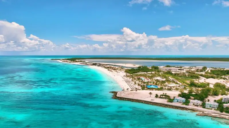 Key West & Bimini Beach Club | Valiant Lady | 26 August 2027