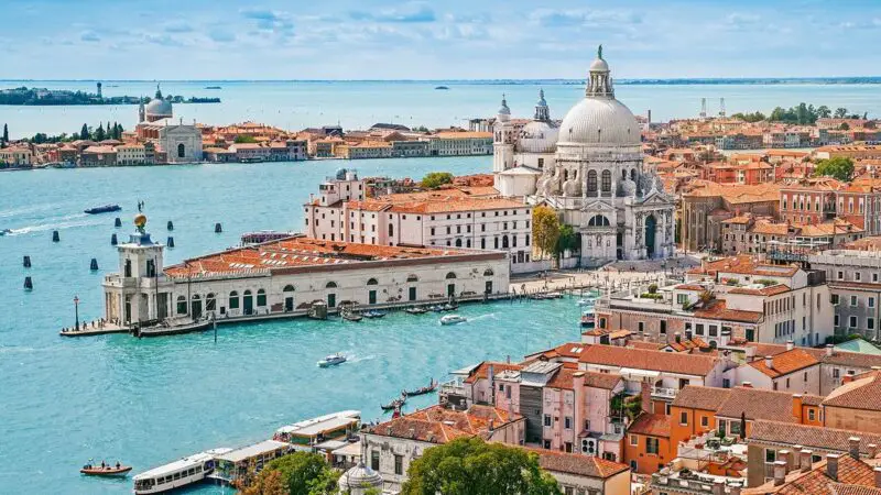 The Adriatic, Italy & Greece | Scarlet Lady | 27 August 2028
