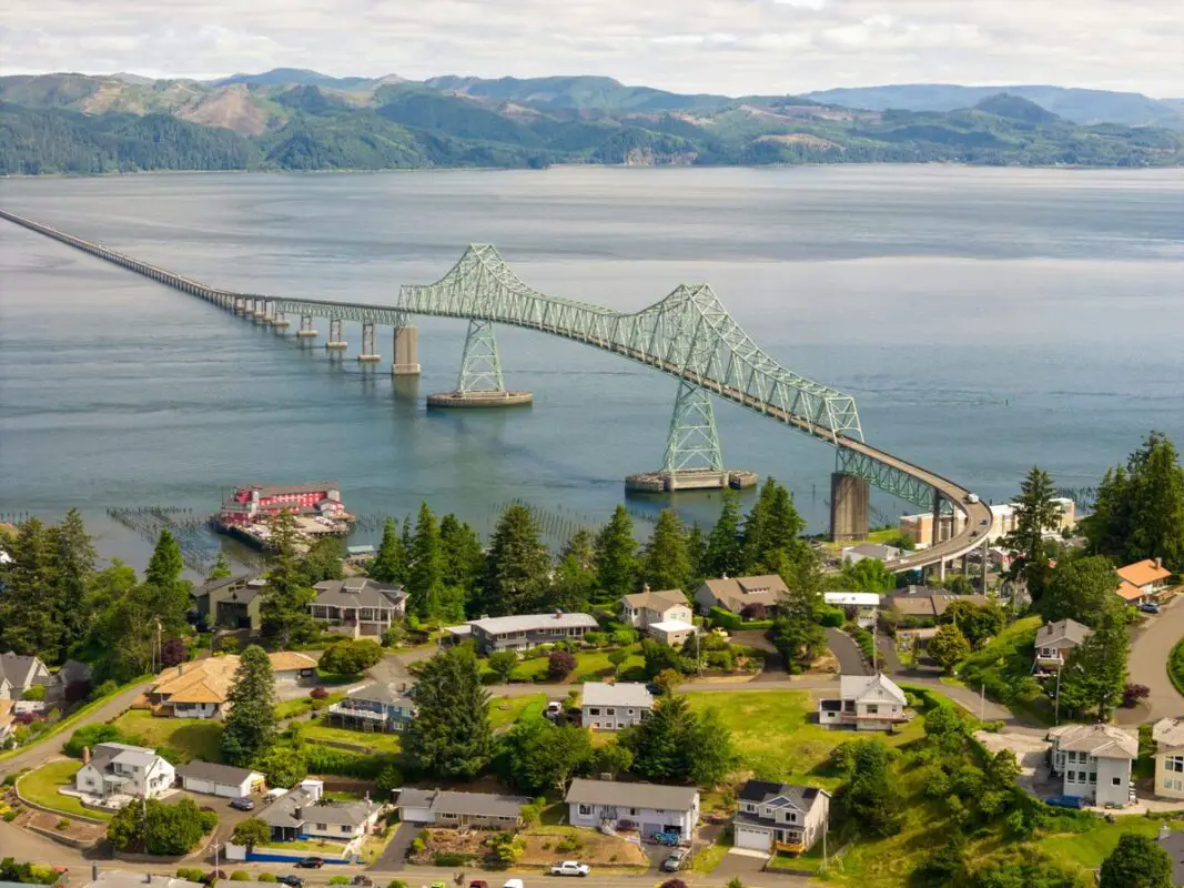 Astoria–Megler Bridge and Columbia River, Oregon